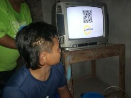 Transisi ke TV Digital, Masyarakat  Kalurahan Salam Dikasih Set Top Box Gratis